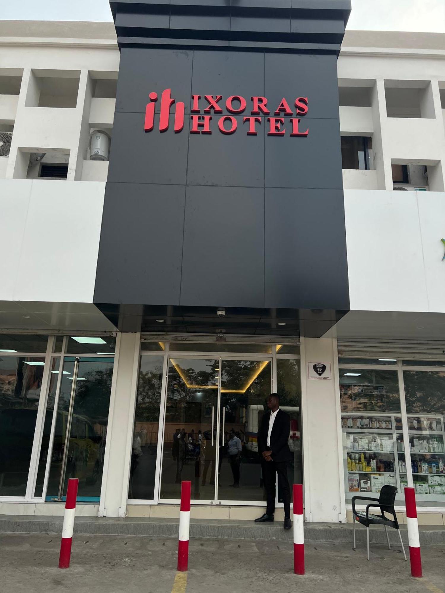 Ixoras Hotel Victoire Kinshasa Eksteriør billede